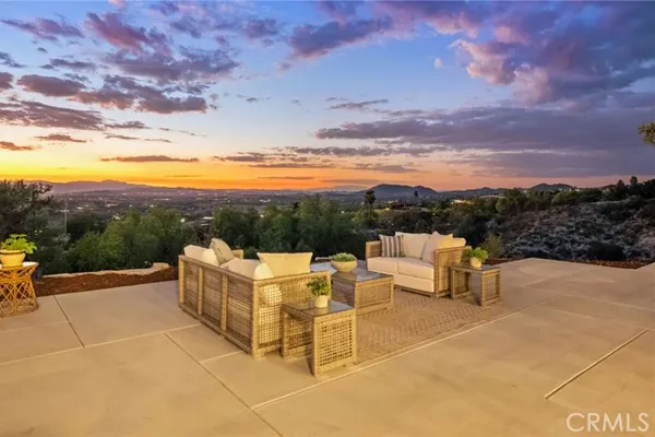 41525 AVENIDA ORTEGA