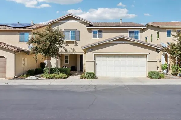 1410 SILVERBERRY LN