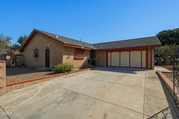 1819 LA PUERTA AVE