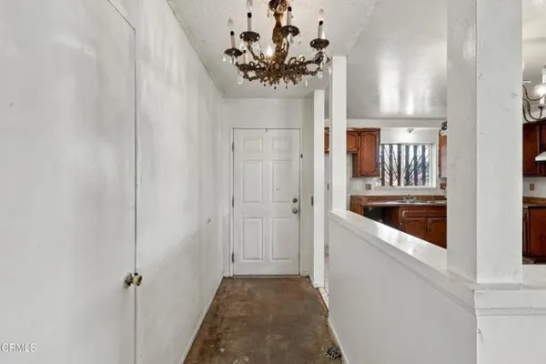 1819 LA PUERTA AVE