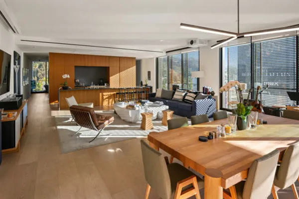 9040 W SUNSET BLVD 1004
