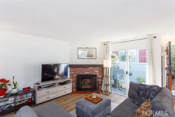 26105 FRAMPTON AVE C