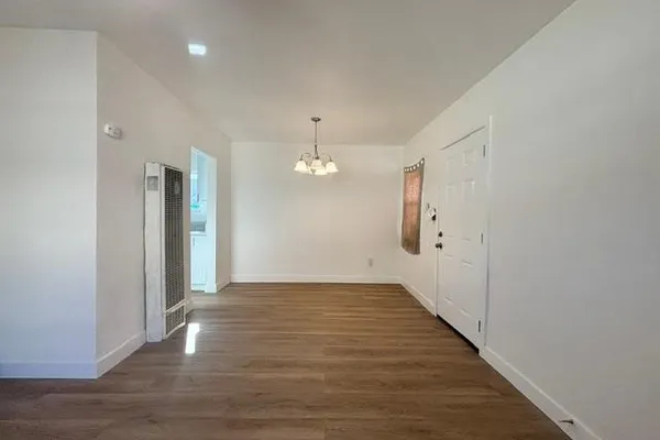 2214 E 111TH