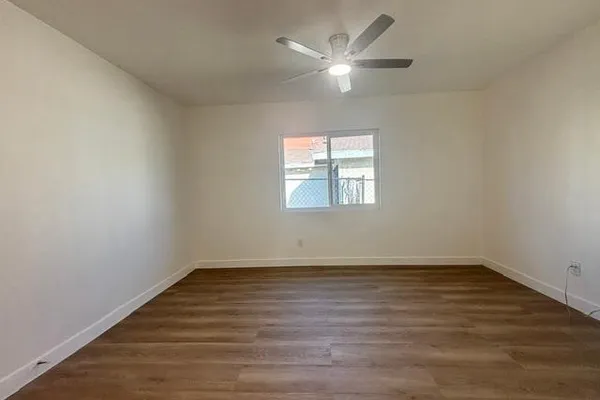 2214 E 111TH