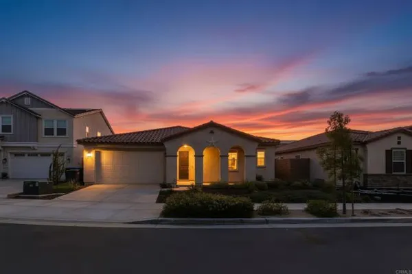 25866 HOLLOW POINT CT
