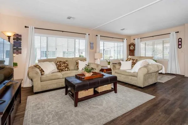 650 S RANCHO SANTA FE RD SPC 53