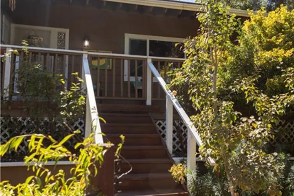 5600 ARROYO AVE