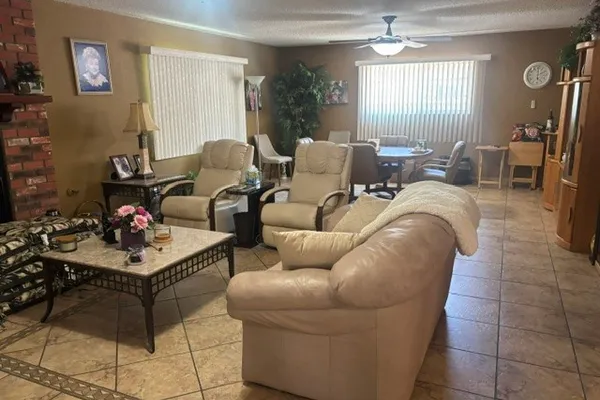 13003 DAPHNE AVE