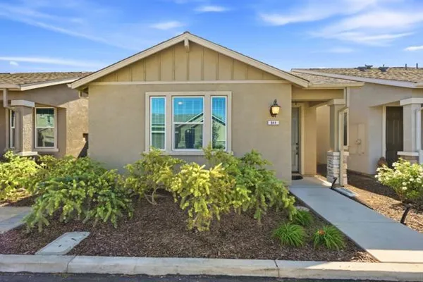 844 CASTELLONA DR