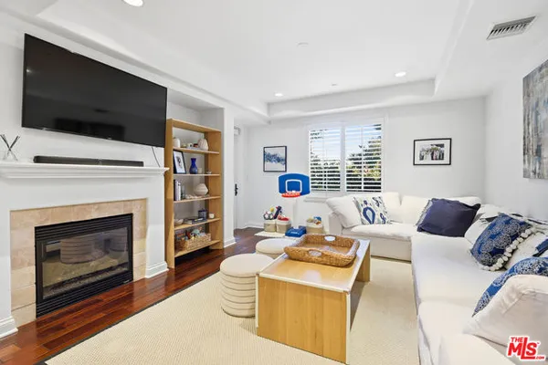 12975 AGUSTIN PL 134