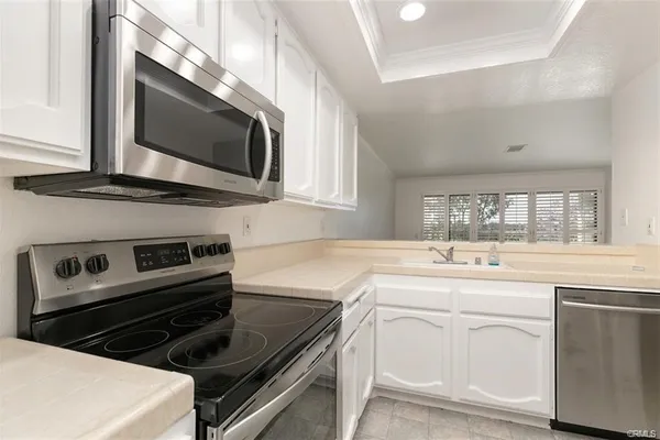 7202 APRICOT DR 7202