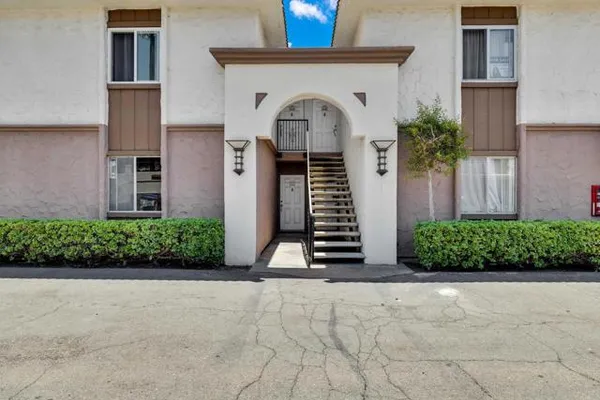 10235 MADRID WAY 114
