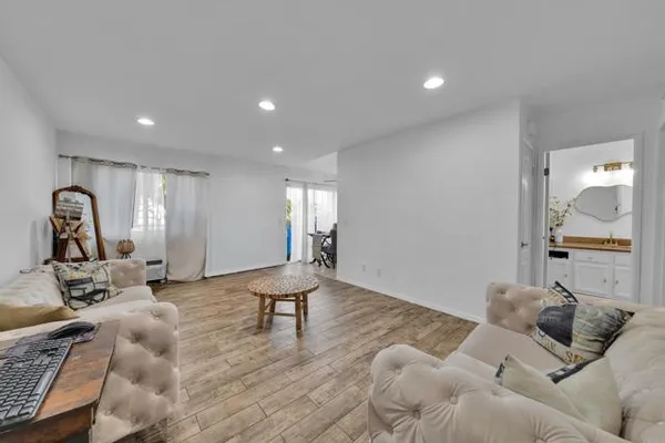 10235 MADRID WAY 114