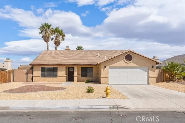 463 STANFORD DR