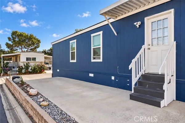 2099 JAMES CT 64