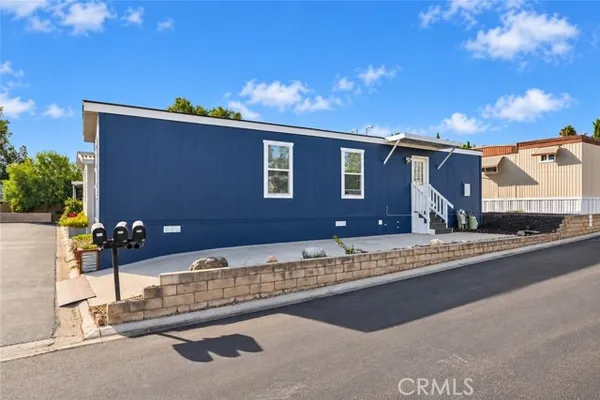 2099 JAMES CT 64