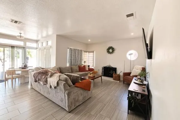 40043 GIBRALTAR DR