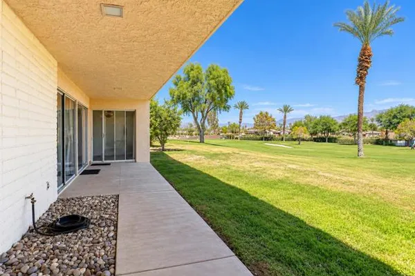 80082 PALM CIRCLE DR
