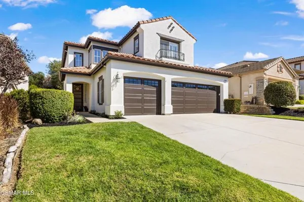 590 CAMINO DEL SOL