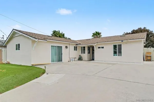 8032 POPLIN DR