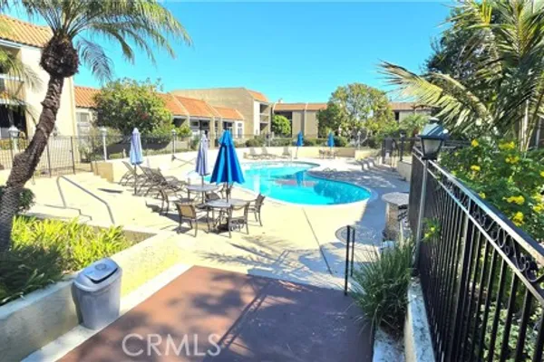 1120 PALO VERDE AVE