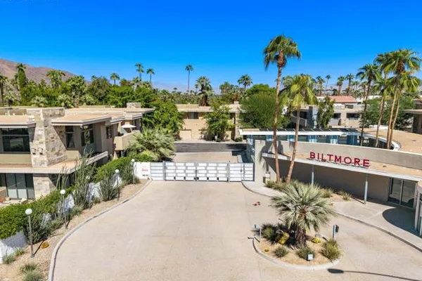810 E PALM CANYON DR 205