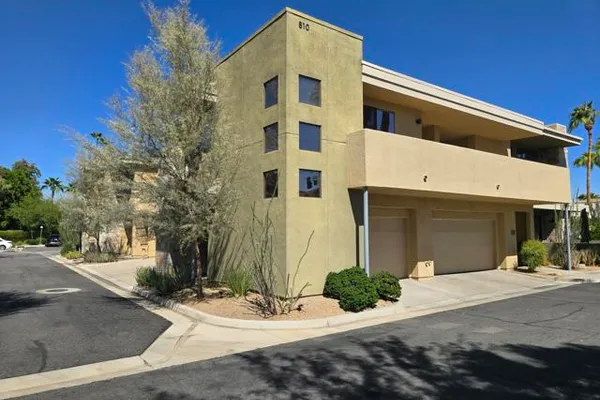 810 E PALM CANYON DR 205