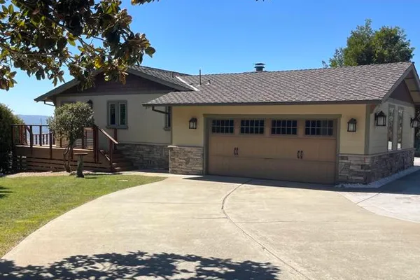 3200 VALLEY VIEW CT