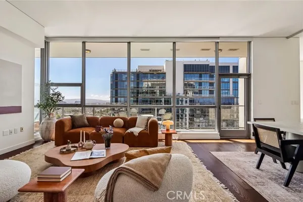 9 MACARTHUR PL 2003