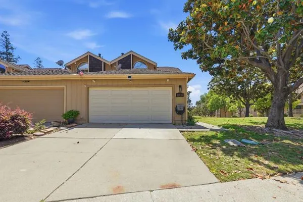 16835 SORREL WAY
