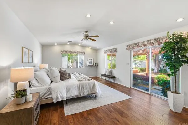 4941 POLA CT