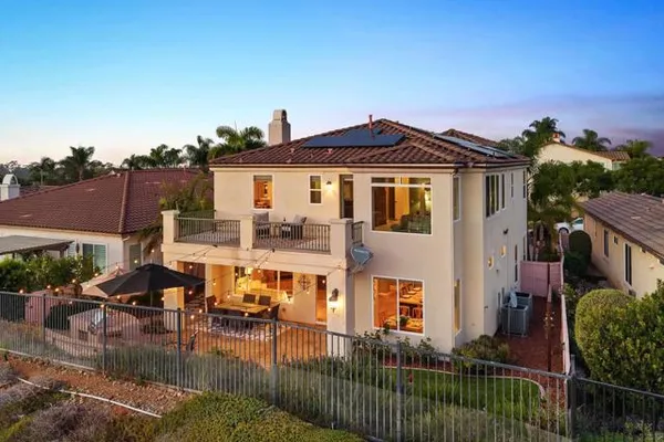 958 CAMINO DEL ARROYO DR