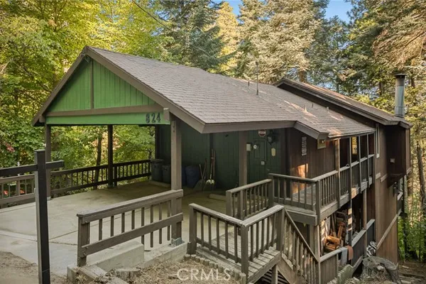 824 OAKMONT LN
