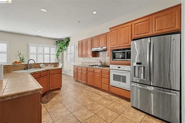 161 MONET DR