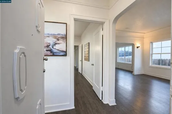 429 W 11TH ST