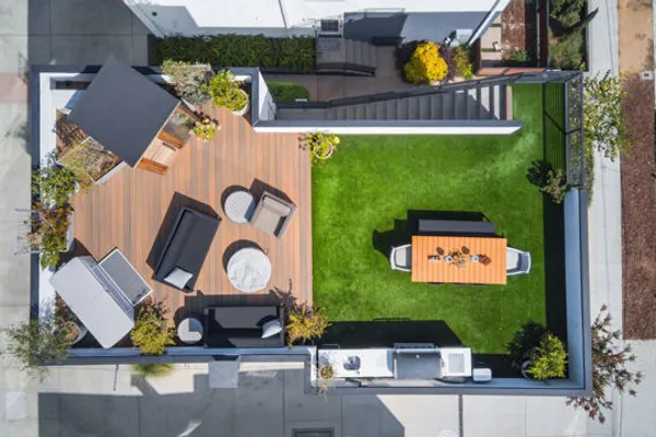 345 N LA FAYETTE PARK PL