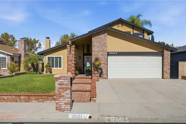 25434 VIA PACIFICA