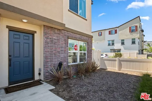 716 SIENNA WAY