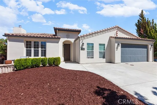 963 VISTA CERRO DR