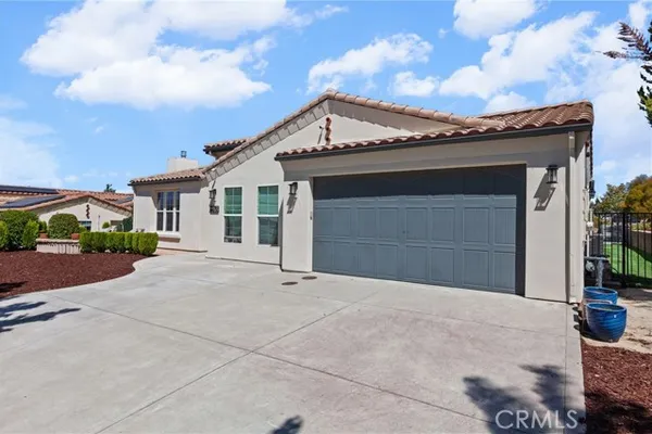 963 VISTA CERRO DR