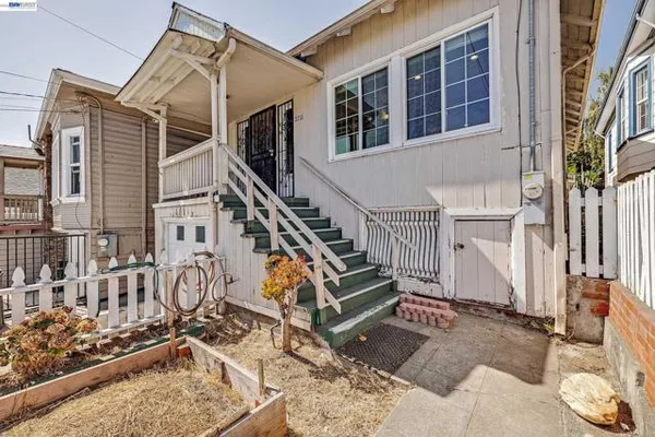 2711 13TH AVE