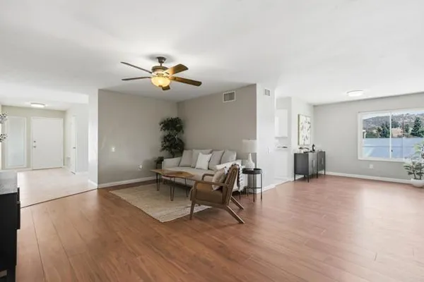 1546 ARNHEIM CT