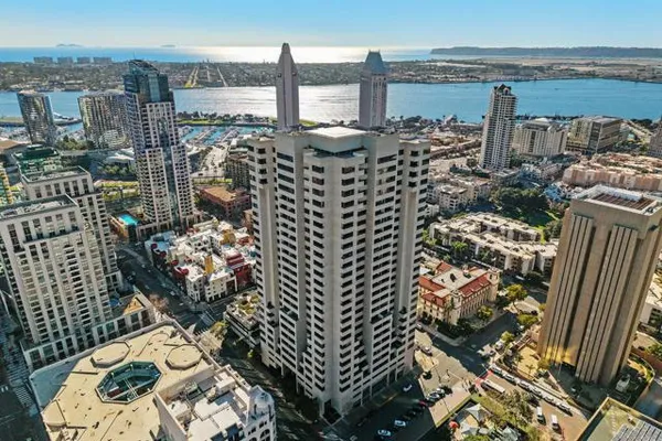 700 FRONT ST 1303