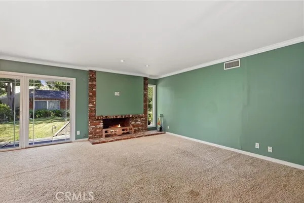 24231 LA HERMOSA AVE