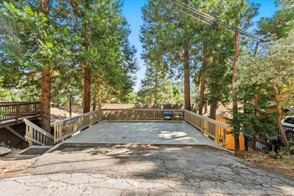 613 VICTORIA CT
