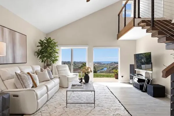 1409 SANTA ROSA ST
