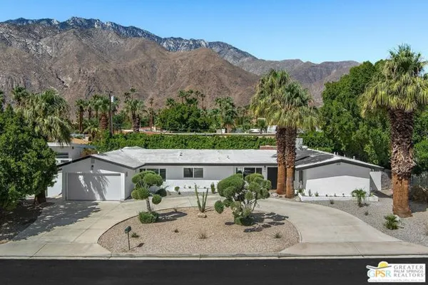1433 N FIESTA RD