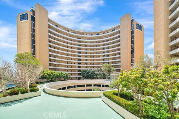 4316 MARINA CITY DR 227