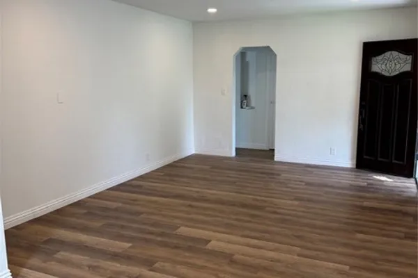 2067 DELTA AVE