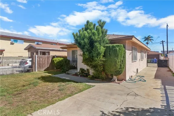 13114 CORDARY AVE